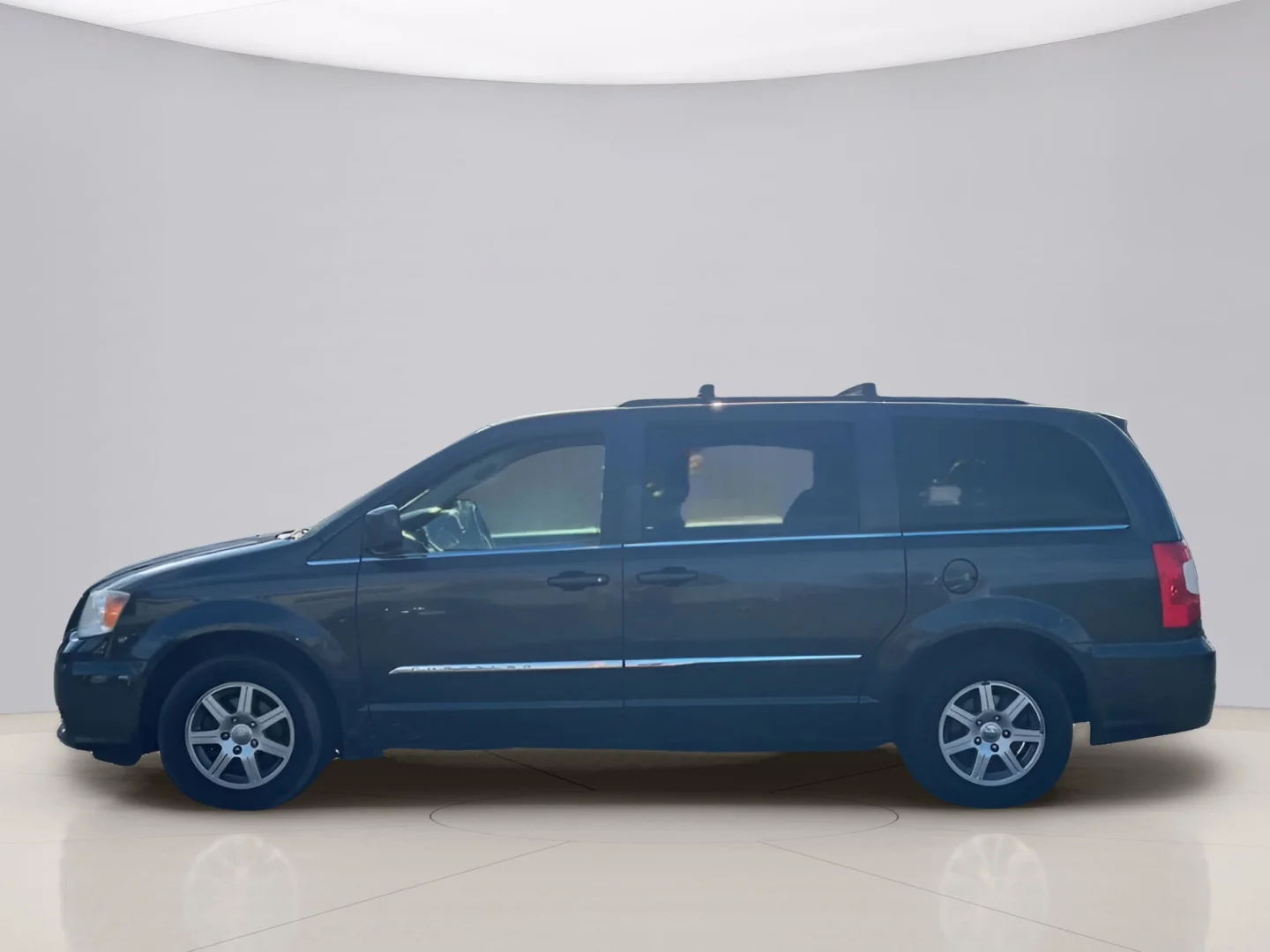 Used 2012 Gray Chrysler TOURING image 5