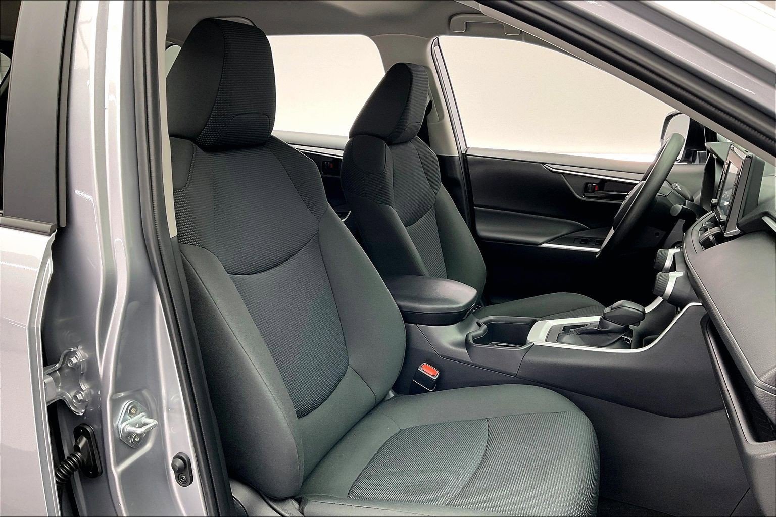 Used 2022 Silver Sky Metallic Toyota LE image 6