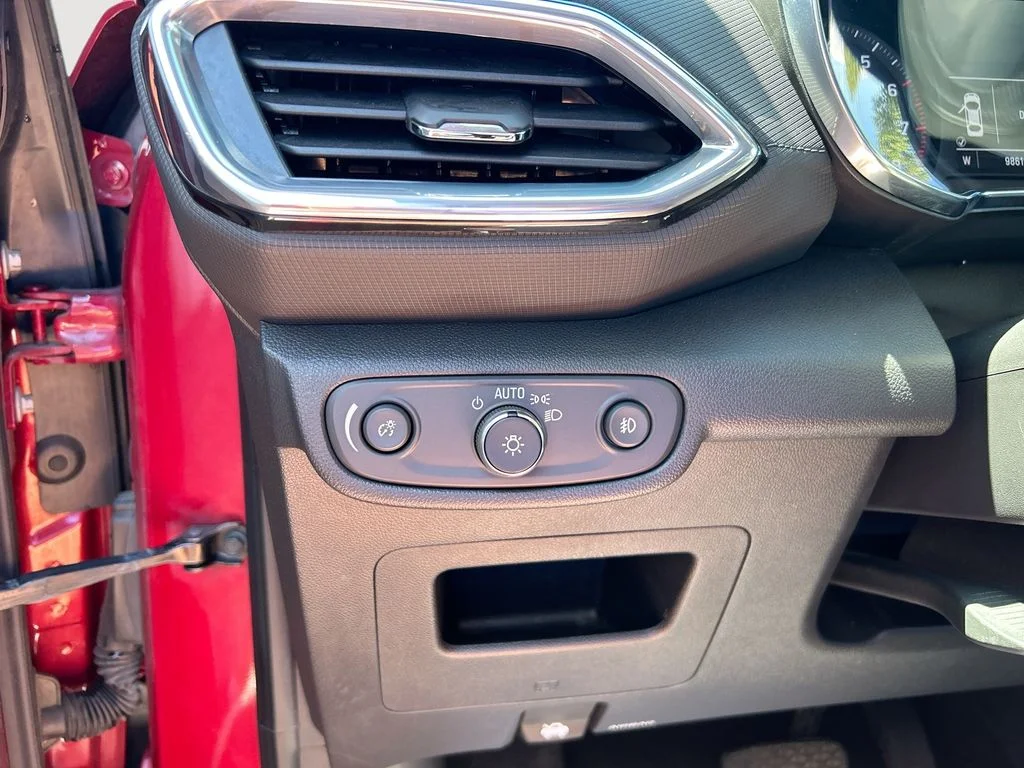 Used 2021 Red Chevrolet LT image 17