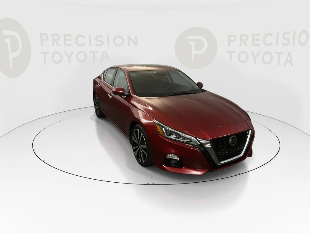 Used 2020 Scarlet Ember Tintcoat Nissan 2.5 Platinum image 4
