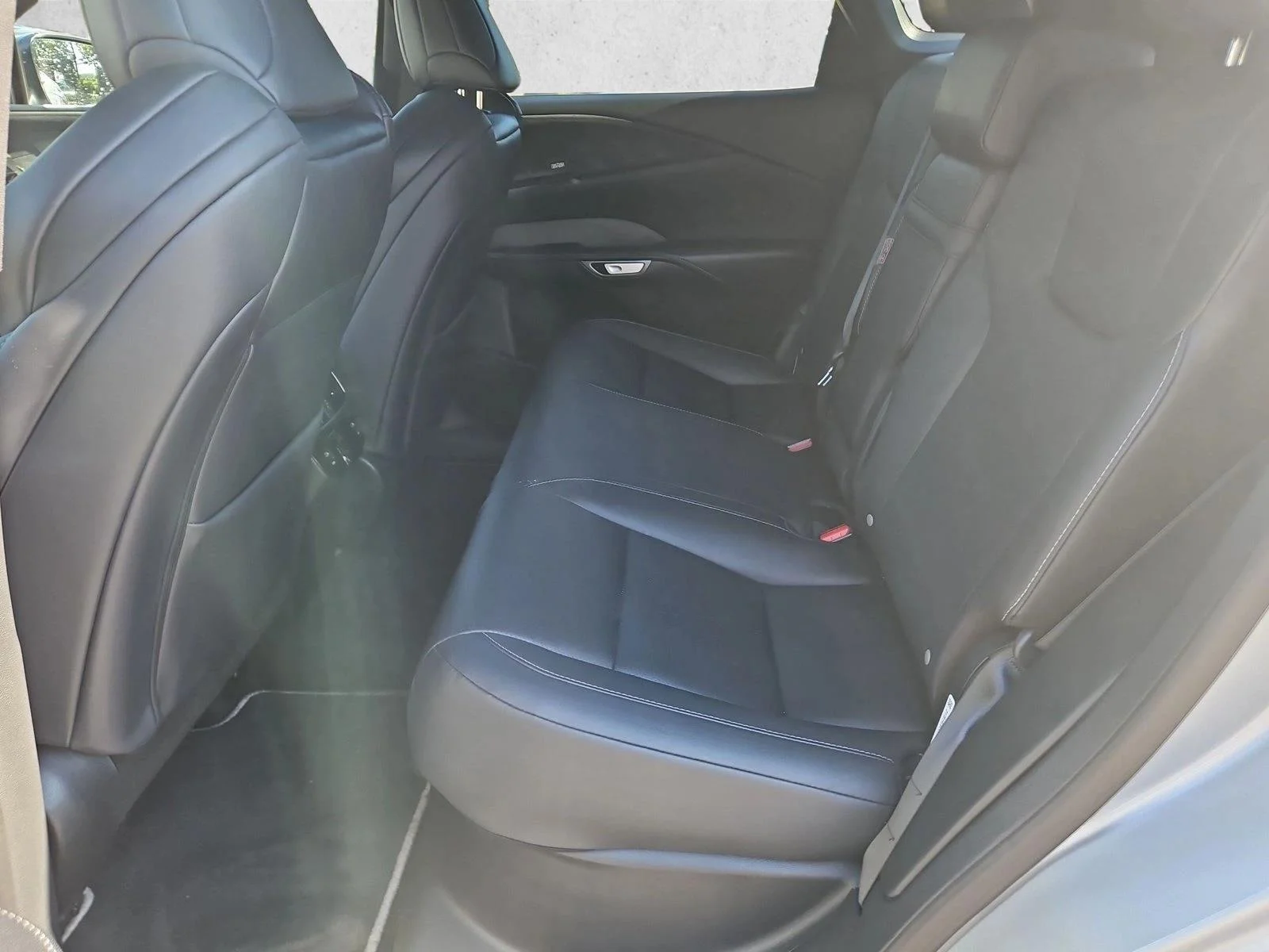 Used 2024 Iridium Lexus RX 350 F SPORT Handling image 17