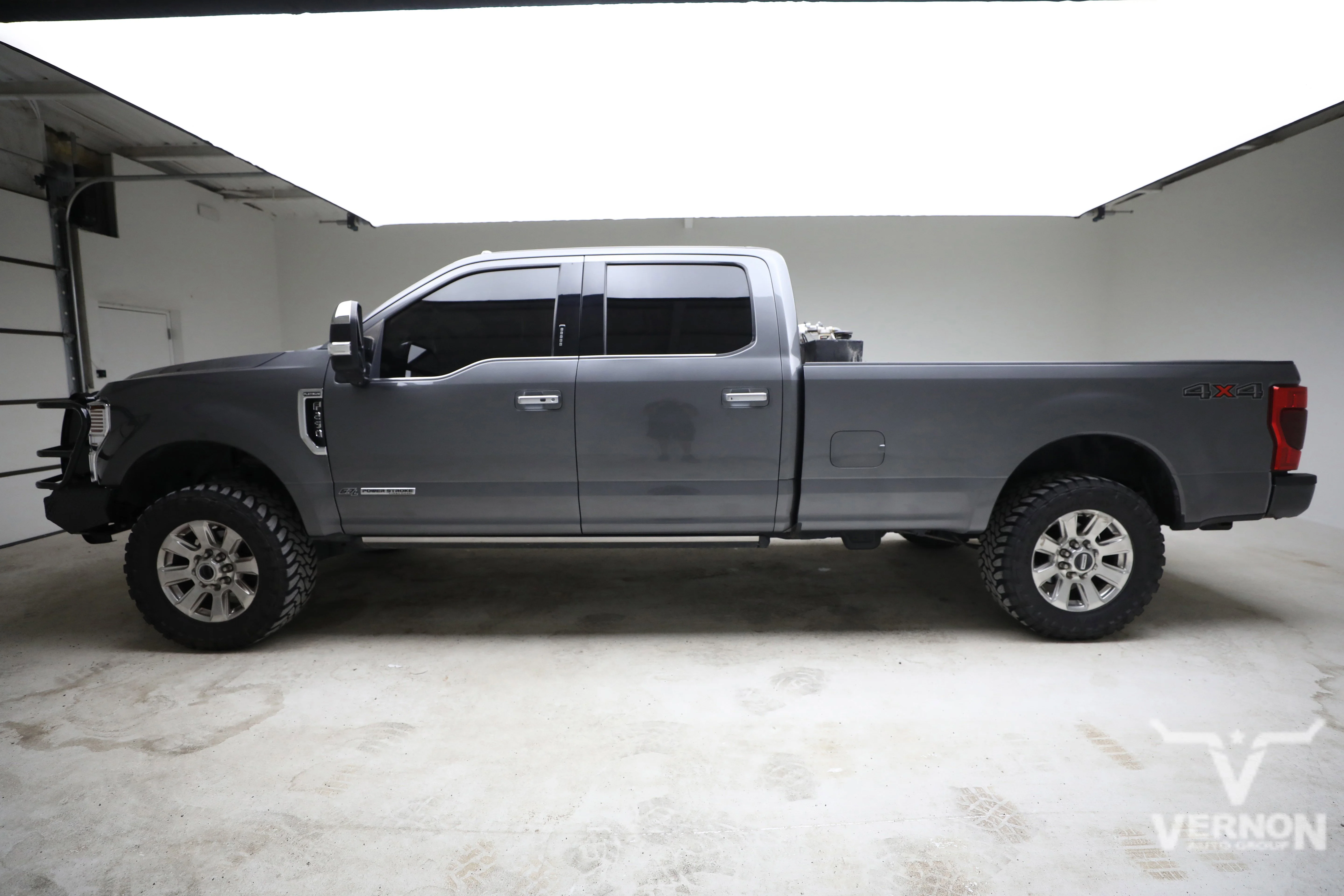Pre-Owned 2022 Ford Super Duty F-250 Platinum Crew Cab 4x4