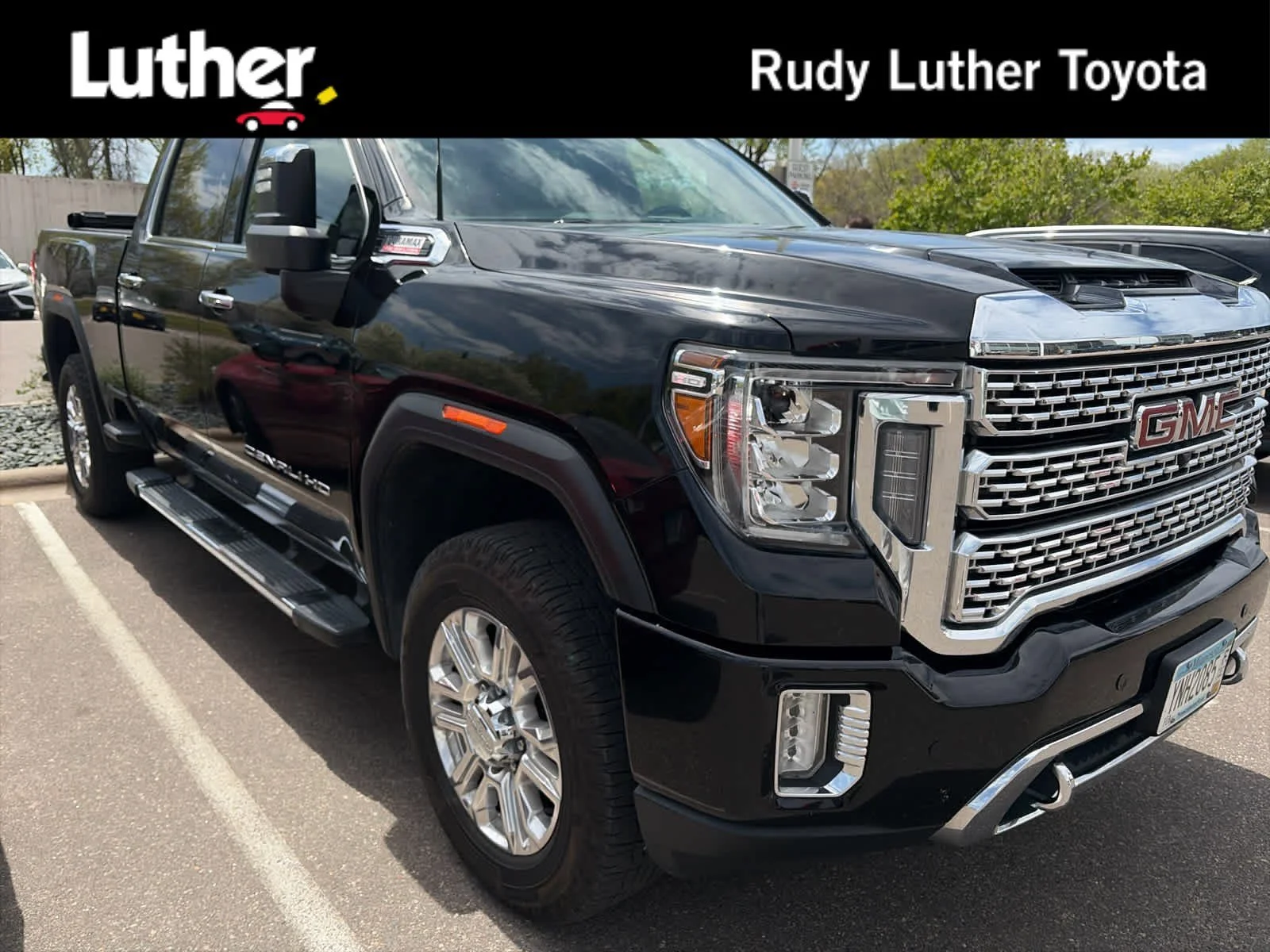 2022 GMC Sierra 4WD Crew Cab Standard Box Denali's photo