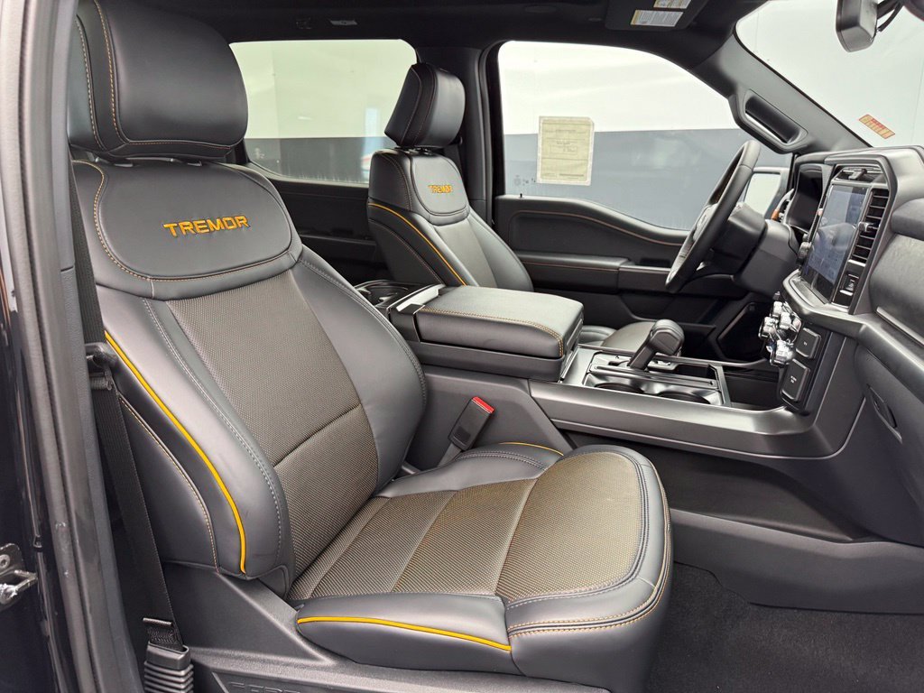 New 2026 Agate Black Metallic Ford Tremor® image 73