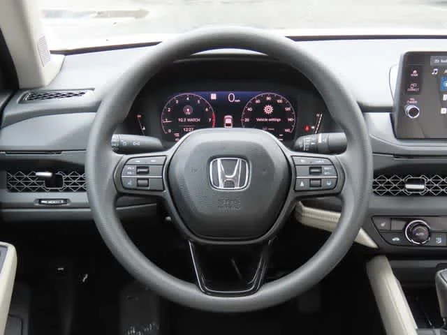 New 2026 Platinum White Pearl Honda SE image 17