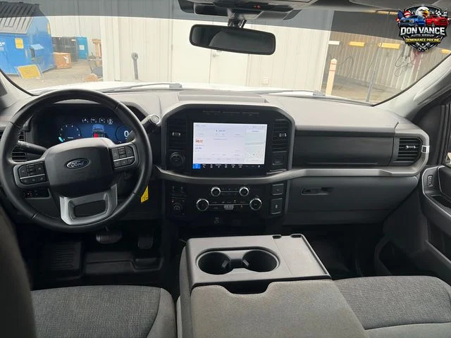 Used 2024 White Ford XLT image 12