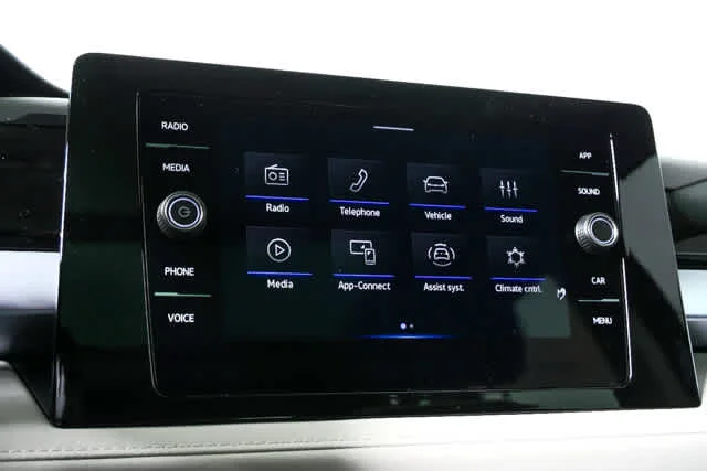 New 2026 Deep Black Pearl Volkswagen SE image 14
