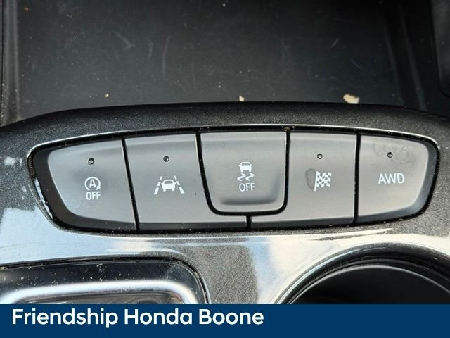 Used 2025 Blue Chevrolet ACTIV image 28