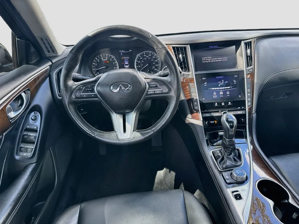 Used 2019 Black INFINITI 3.0t LUXE image 23