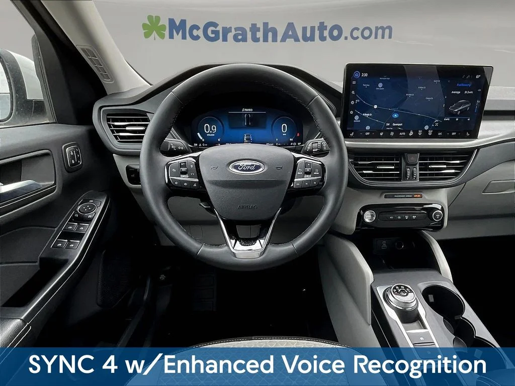 Used 2023 White Ford Active image 11