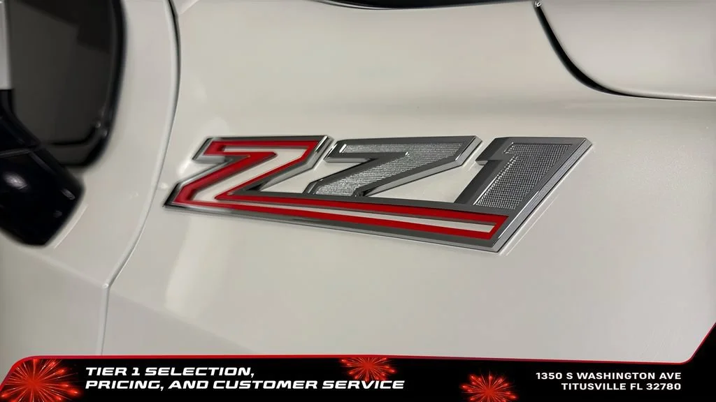 Used 2022 Iridescent Pearl Tricoat Chevrolet Z71 image 40