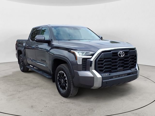 Used 2022 Gray Toyota SR5 image 3