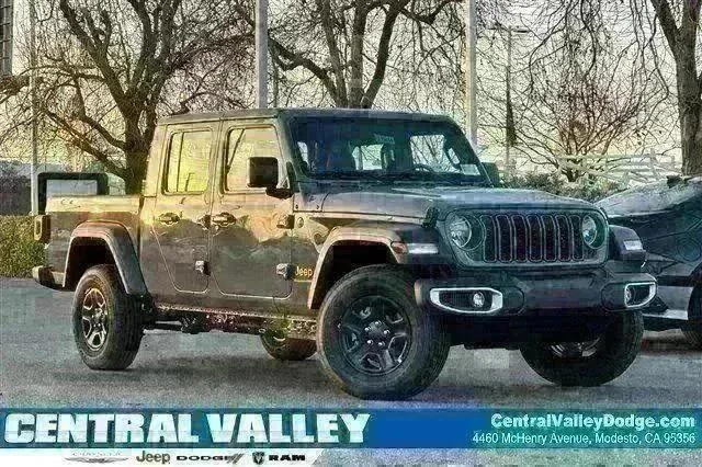 2026 Jeep Gladiator Sport