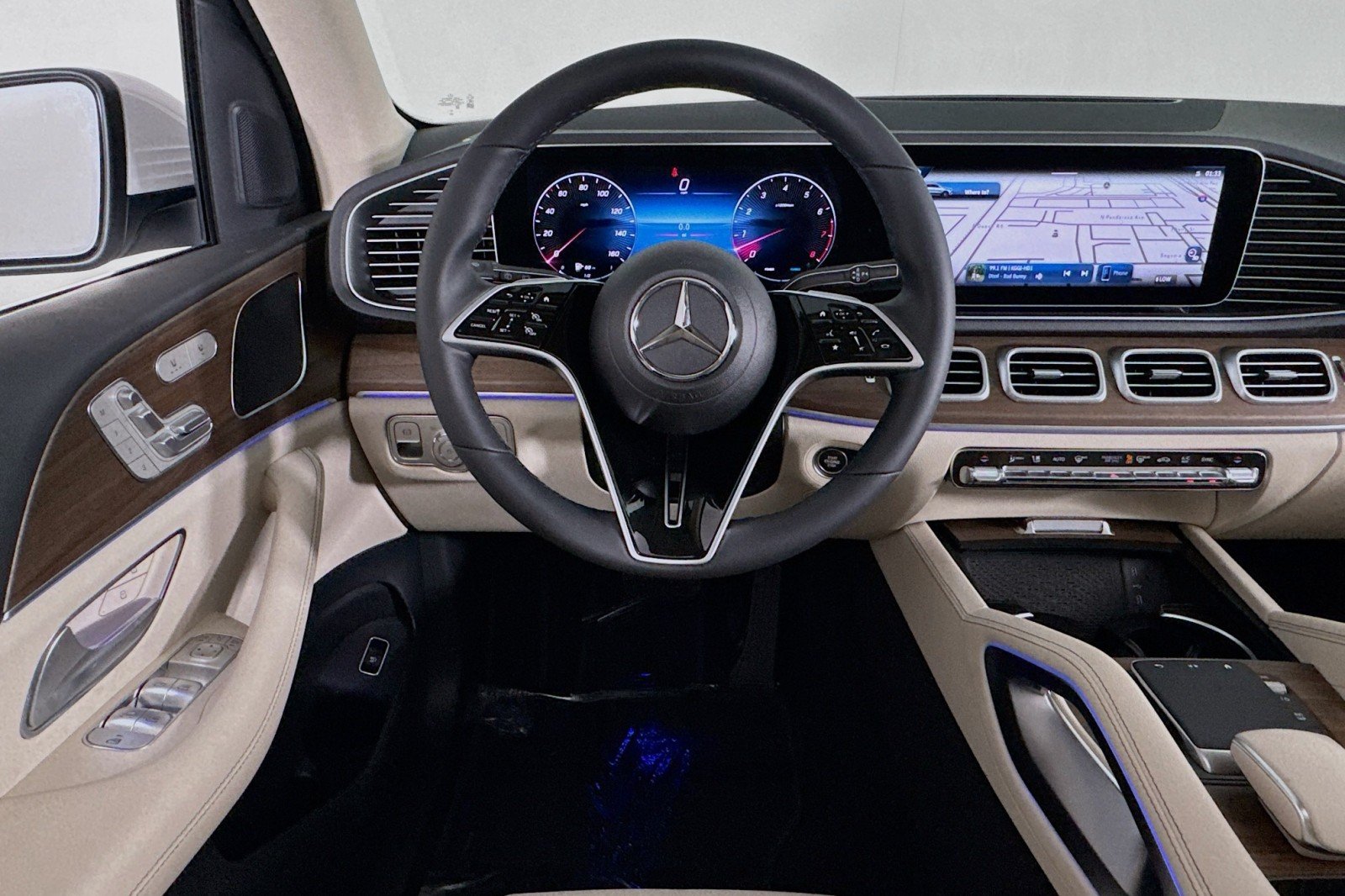 New 2026 Polar White Mercedes-Benz GLE 450 4MATIC® SUV image 4