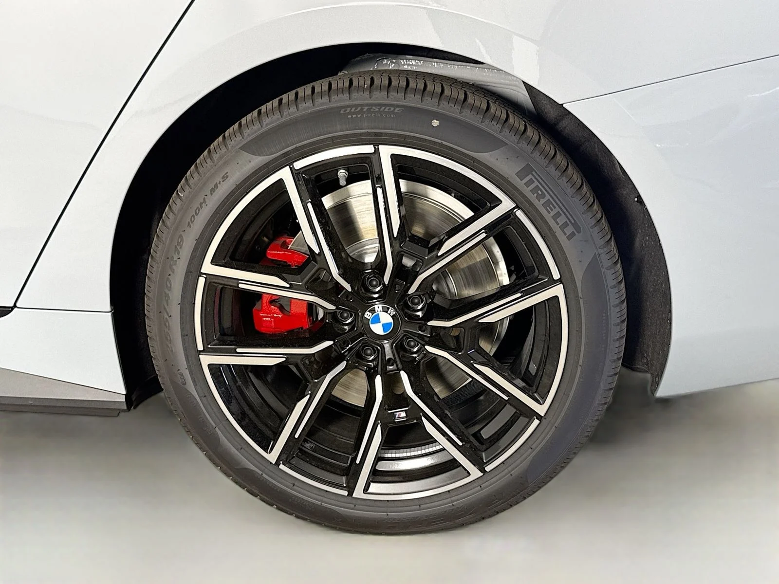 New 2026 Brooklyn Grey Metallic BMW eDrive40 image 33