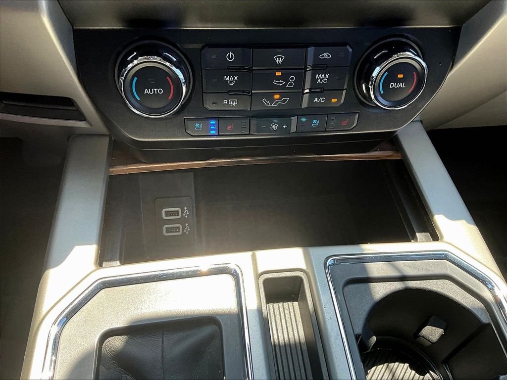 Used 2020 Black Ford Lariat image 21