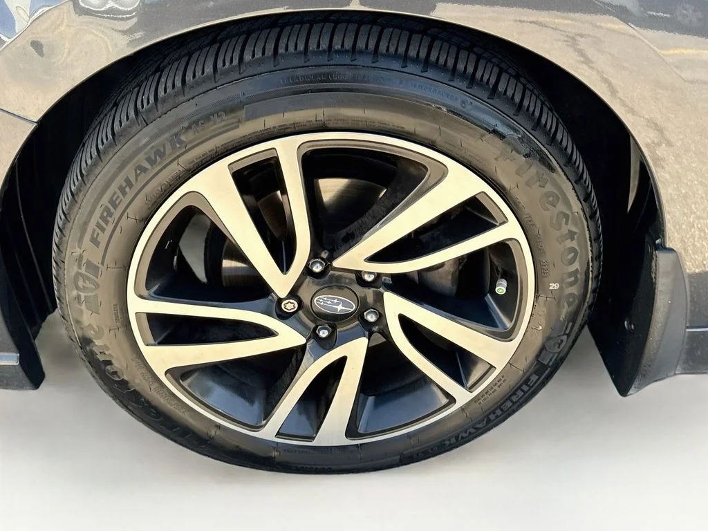 Used 2018 Gray Subaru 2.5i image 39