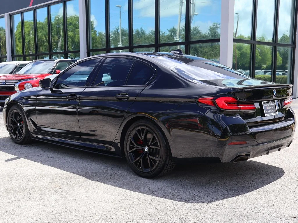 Used 2023 Black BMW 530i image 10