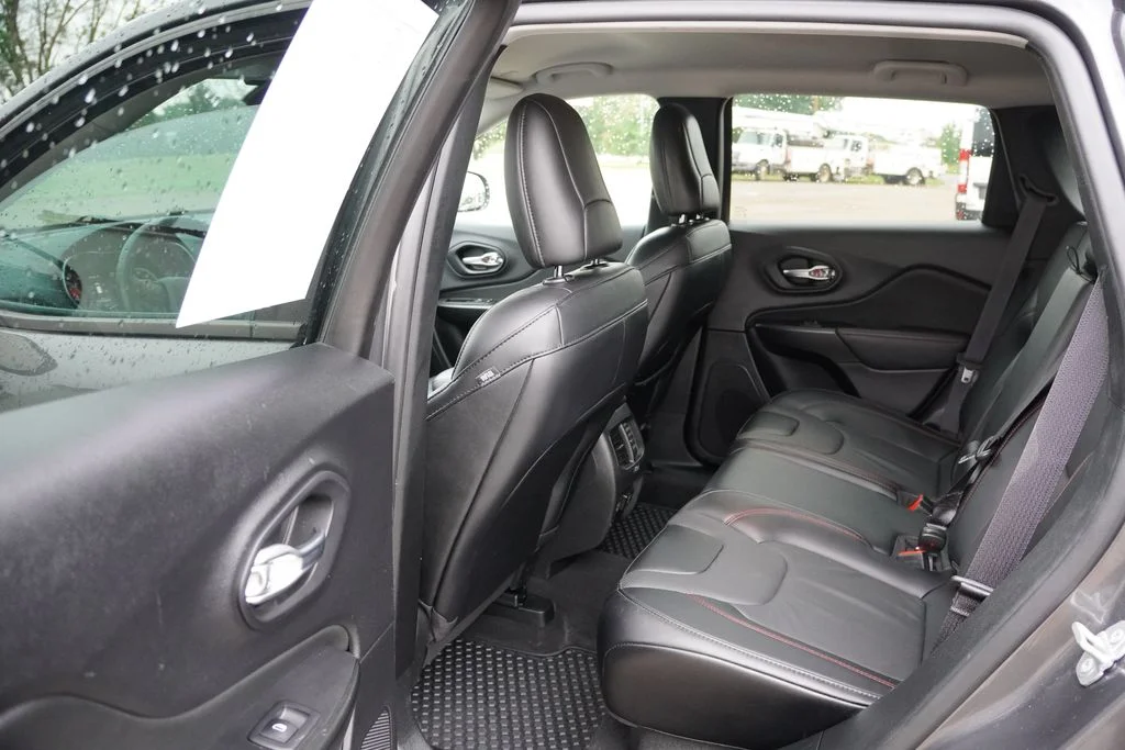 Certified Used 2022 Gray Jeep Trailhawk image 16
