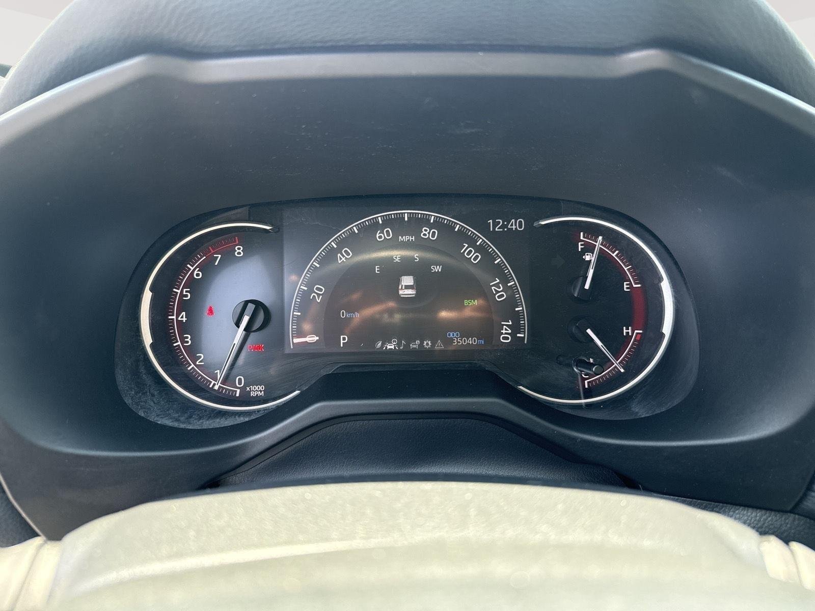 Used 2024 Ice Cap Toyota XLE image 2