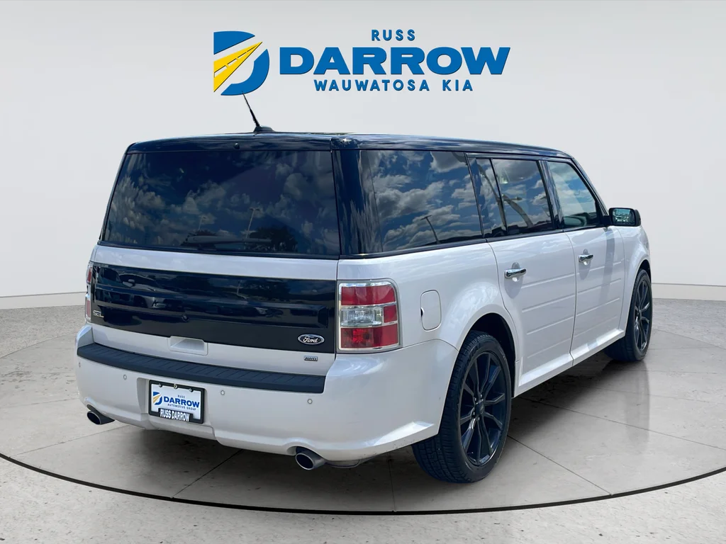 Used 2019 White Ford SEL image 5