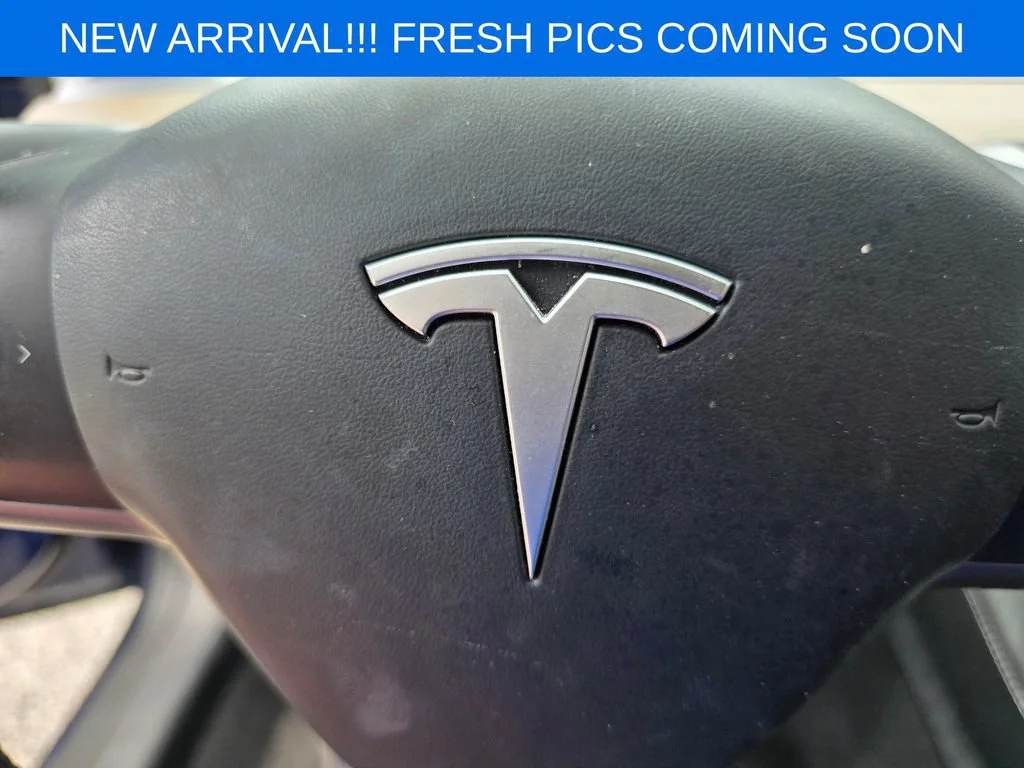 Used 2023  Tesla RWD image 13