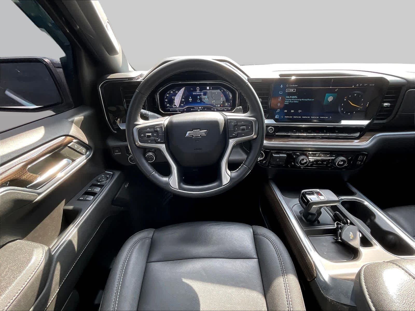 2023 Chevrolet Silverado 1500 RST - Photo 11