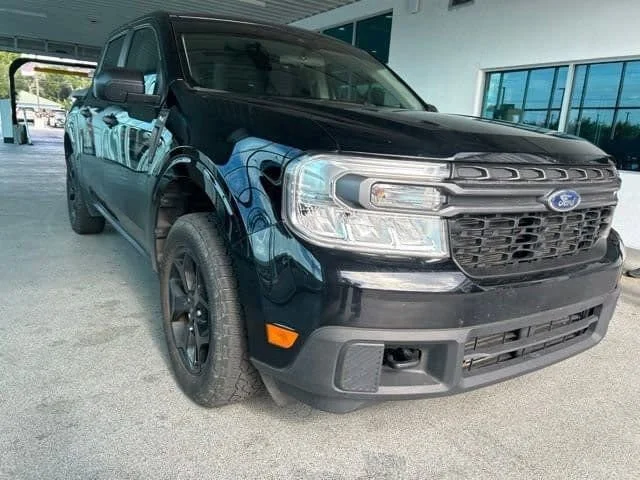 Used 2024 Shadow Black Ford XLT image 10