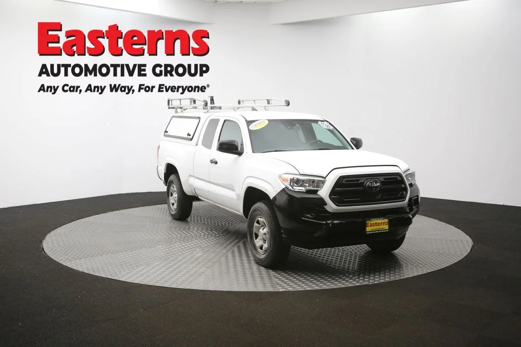 Used 2019 White Toyota SR image 46