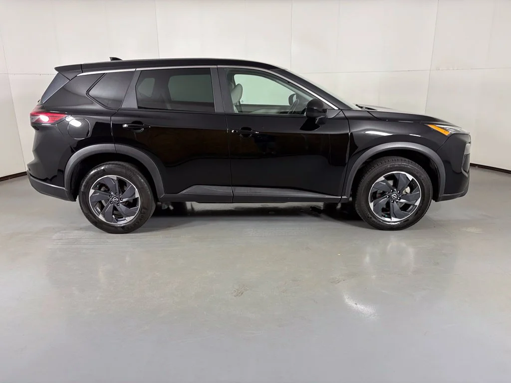Used 2025 Black Nissan SV image 17