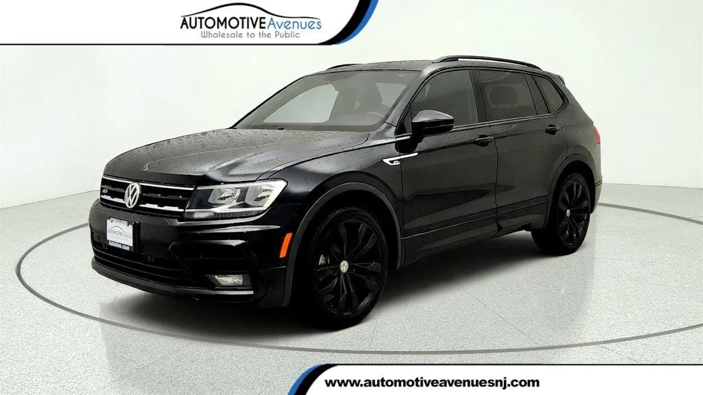 Used 2021 Deep Black Pearl Volkswagen 2.0T SE R-Line Black FWD image 1