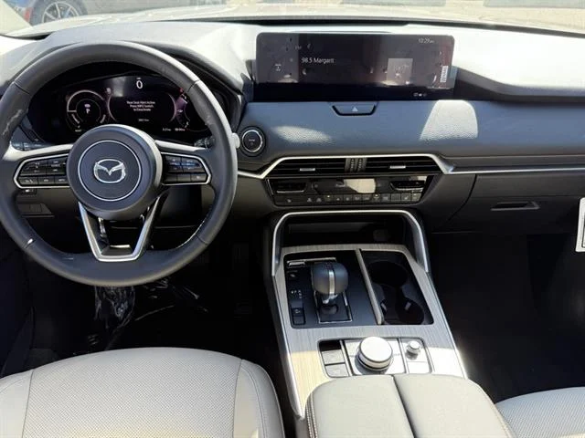 2025 Mazda CX-90 Preferred Package - Photo 18