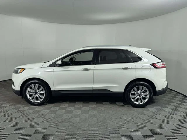 Used 2022 White Ford Titanium image 11