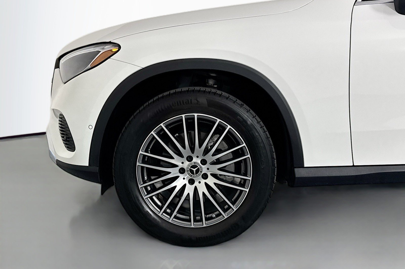 Certified Used 2025 Polar White Mercedes-Benz 300 image 11