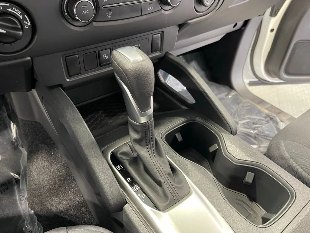 2026 Nissan Frontier S - Photo 9