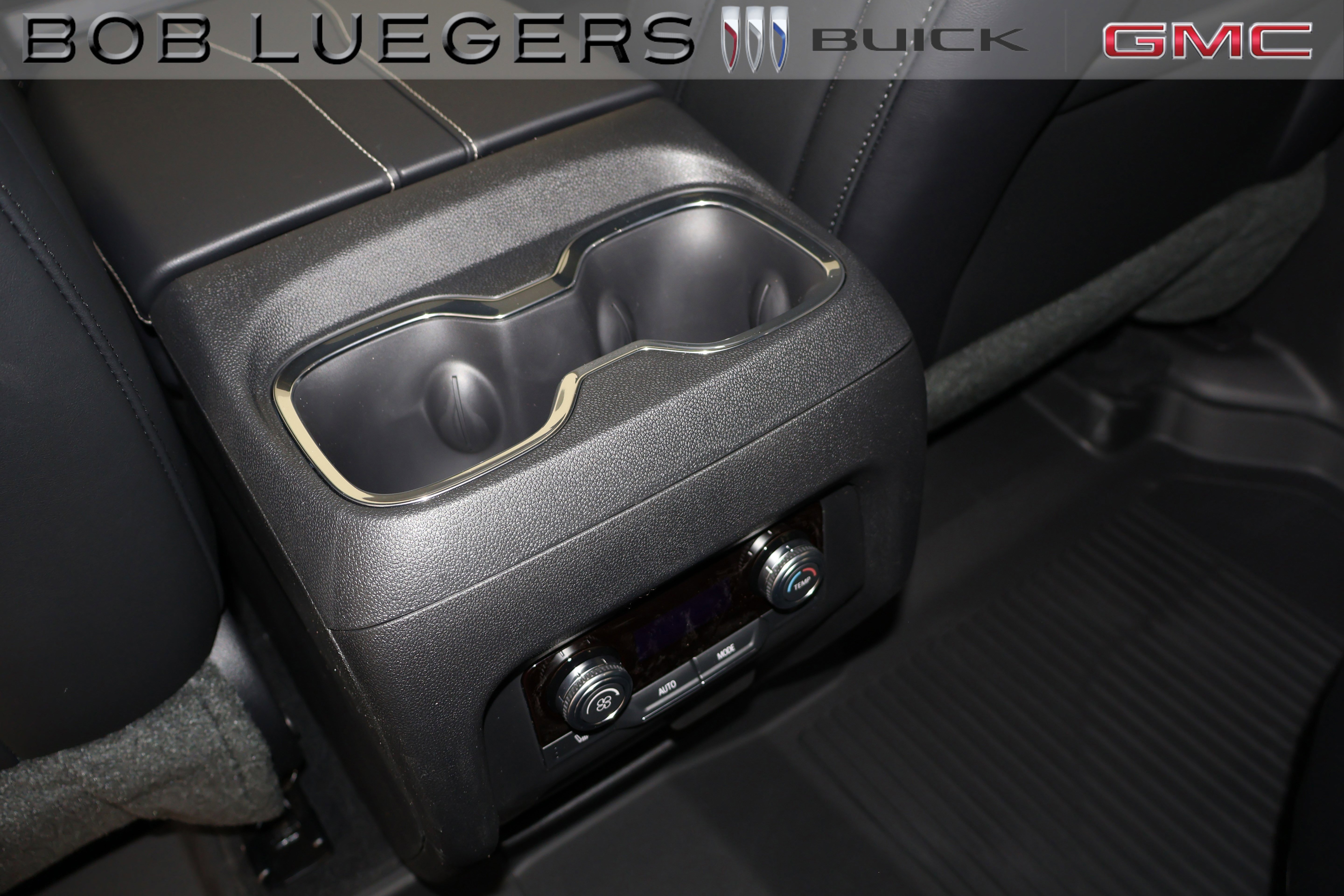 2026 GMC Acadia Elevation - Photo 14