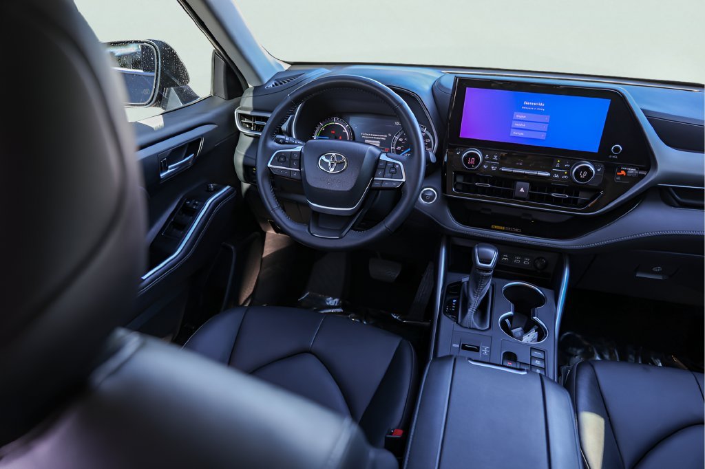 2026 Toyota Highlander XLE - Photo 31