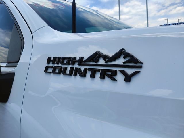 Used 2024 White Chevrolet High Country image 4