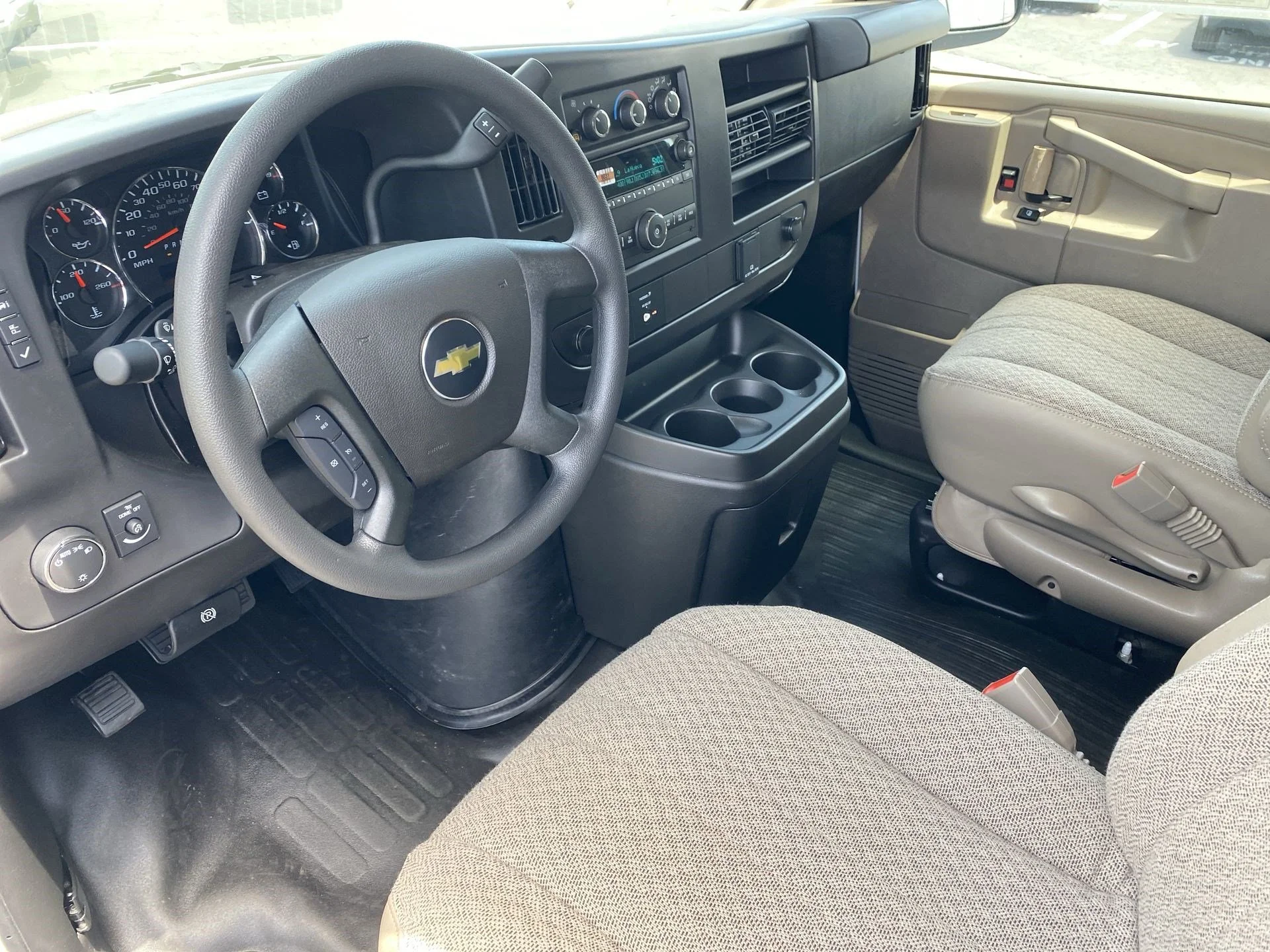 2026 Chevrolet Express Cargo Work Van - Photo 11