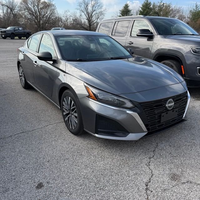 2024 Nissan Altima SV