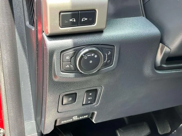 Used 2022 Red Metallic Ford Lariat image 30