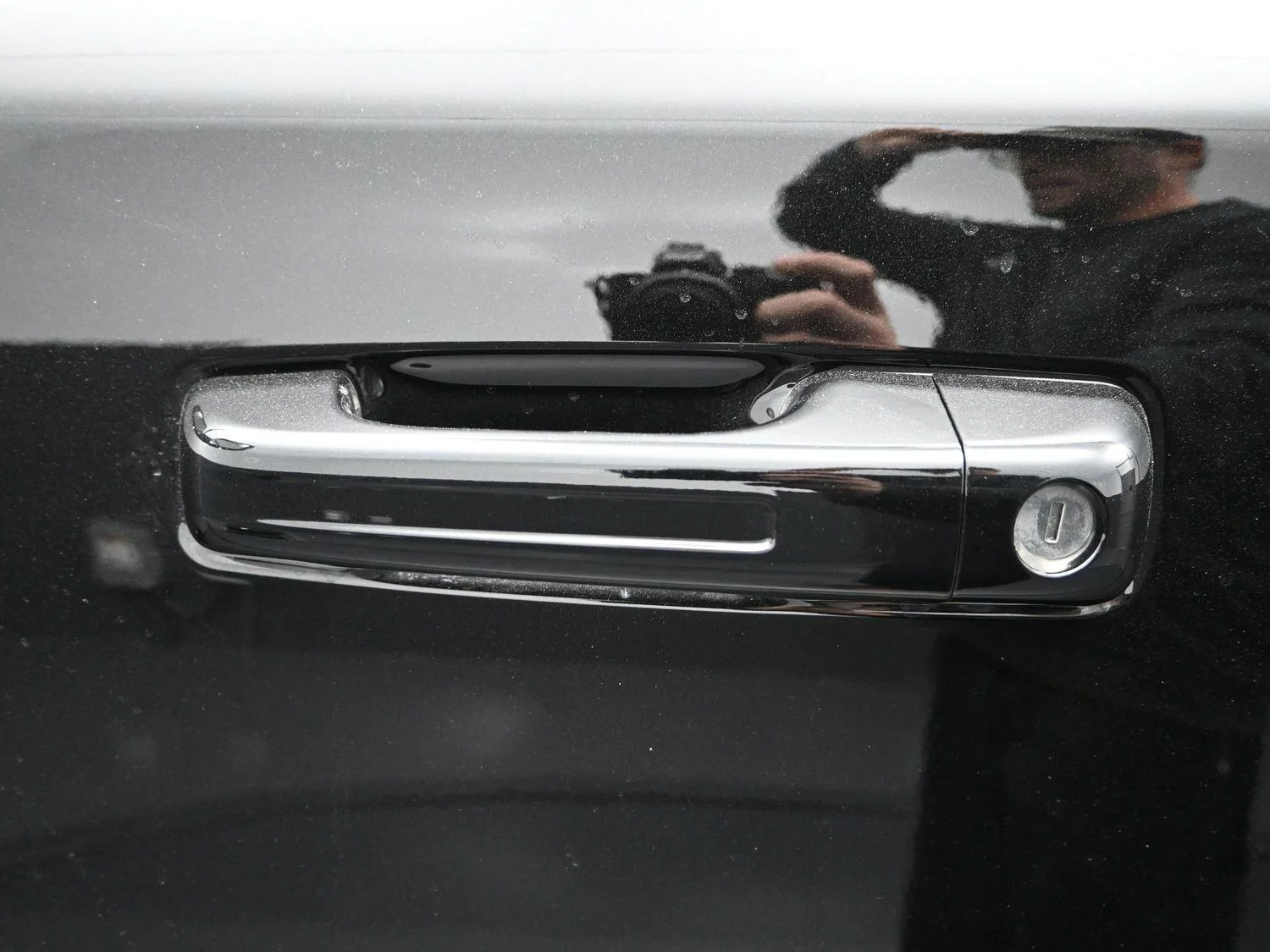 New 2026 Diamond Black Crystal Pearl-Coat Exterior Paint RAM Big Horn image 17