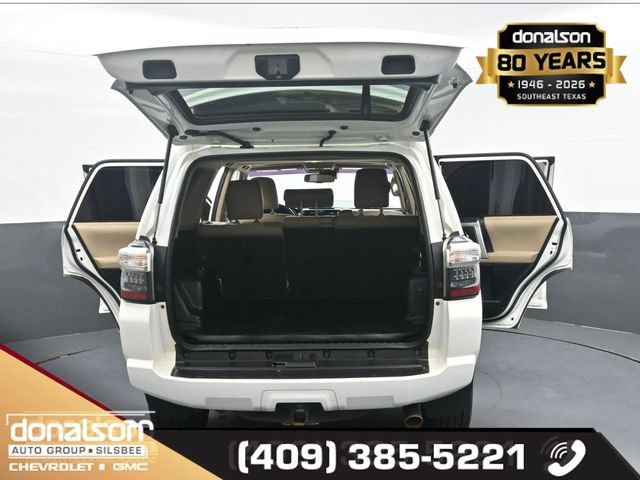 Used 2022 White Toyota SR5 Premium image 25