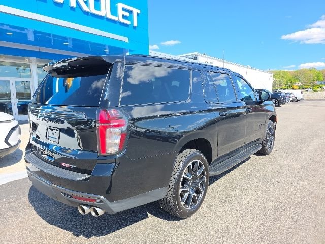 Used 2022 Black Chevrolet RST image 7