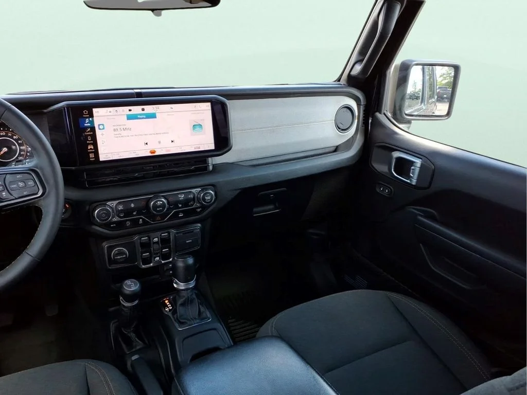 Used 2024 Black Jeep Sport S image 19