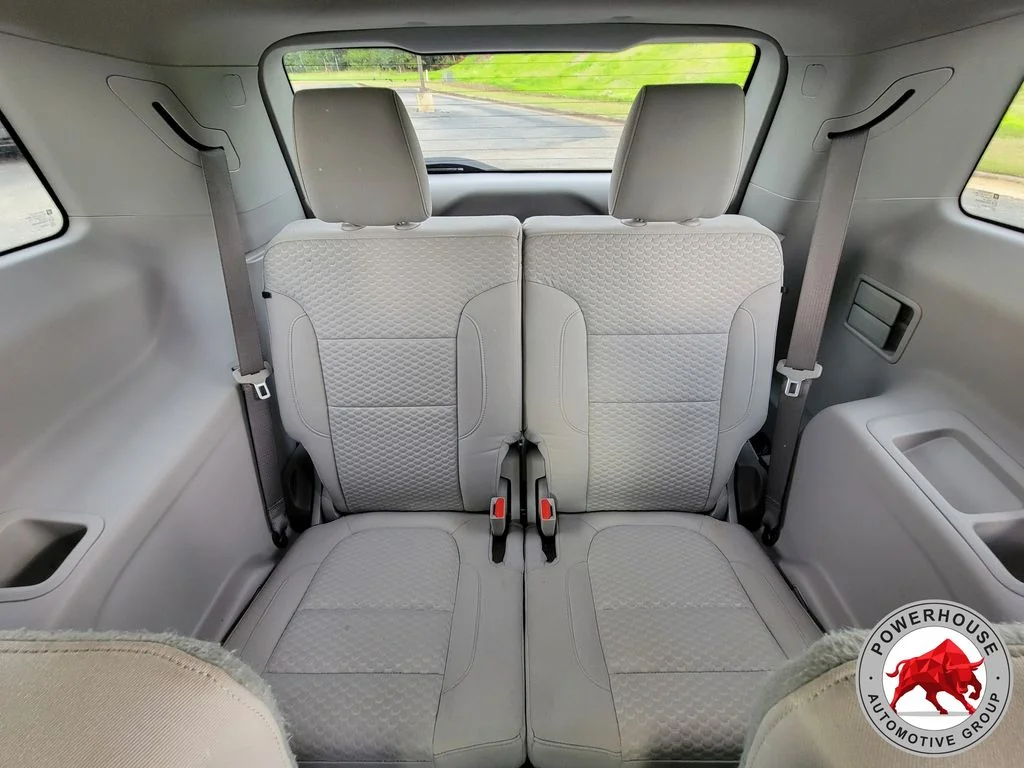 Used 2019 Gray GMC SLE-2 image 17