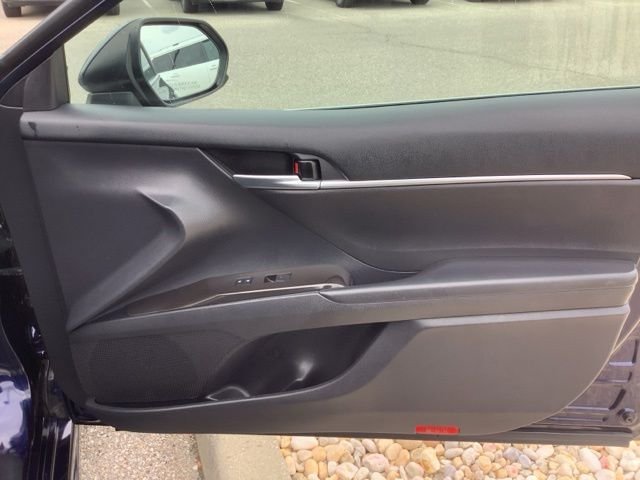 2021 Toyota Camry SE - Photo 16