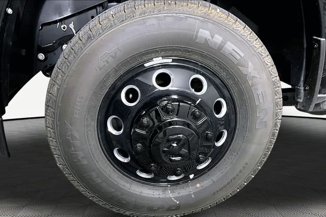 New 2026 Diamond Black Crystal Pearl-Coat Exterior Paint RAM Laramie image 12