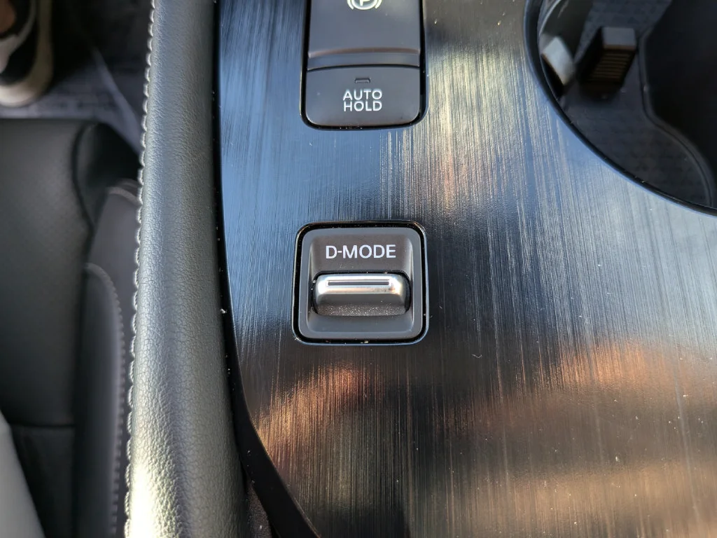 Used 2025 Blue Nissan Platinum image 28