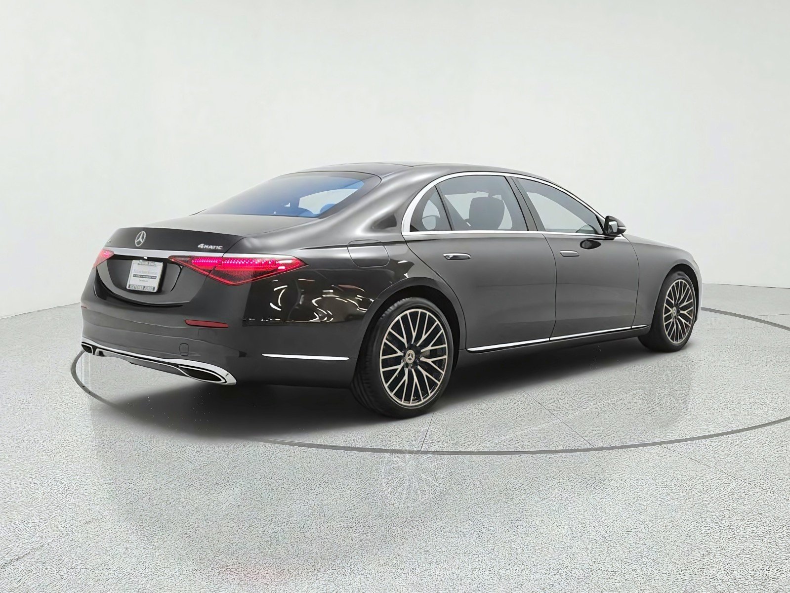 Certified Used 2023 Graphite Grey Mercedes-Benz S 500 4MATIC® Sedan image 5